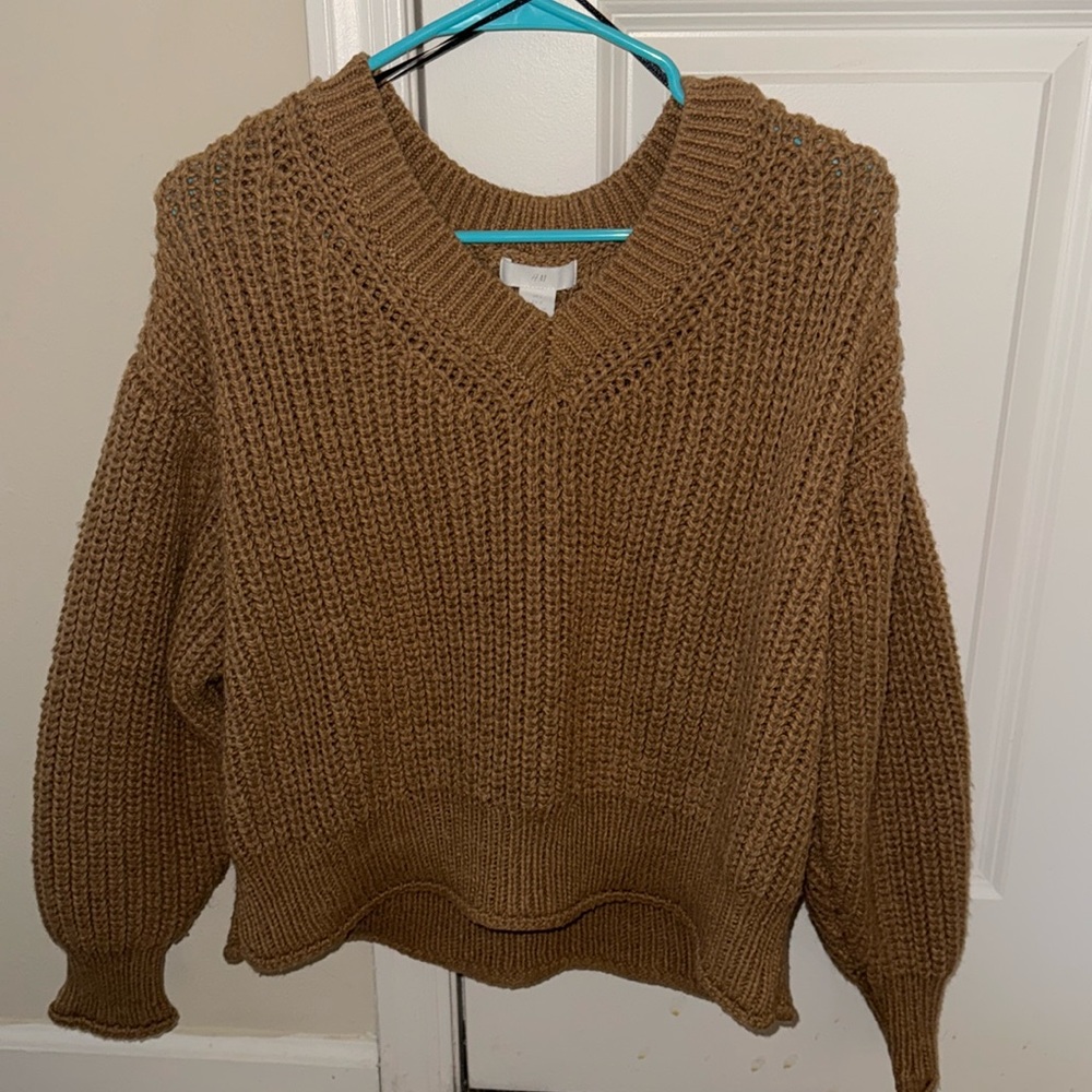 H&M- Sweater